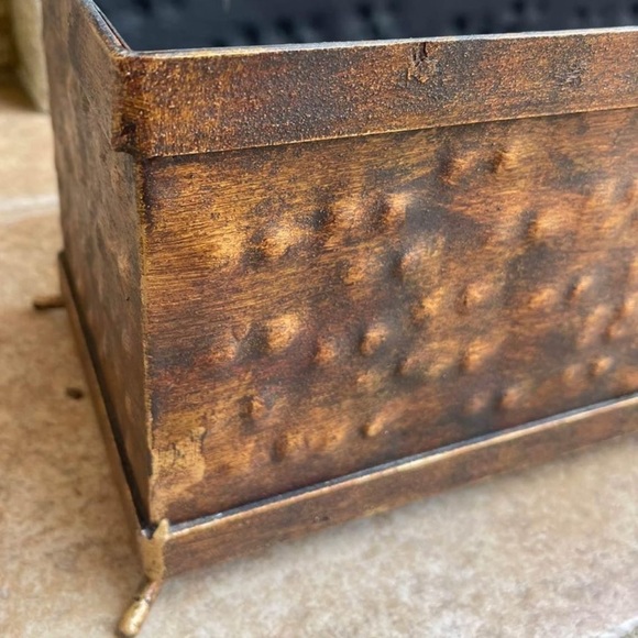 Jose Torres rectangular metal decorative box - Picture 8 of 14